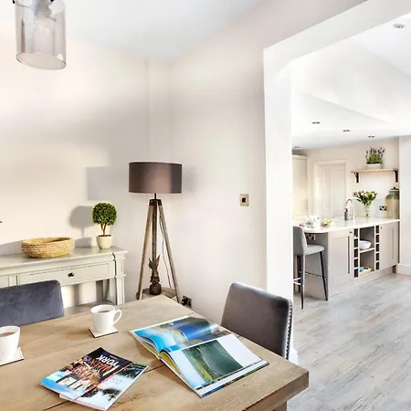 Thorncliffe House Дом отдыха *